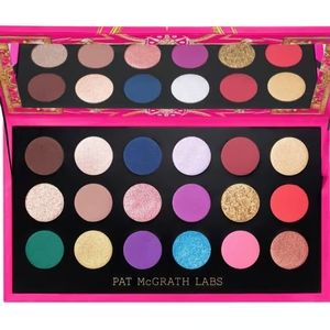 PAT McGRATH LABS MTHRSHP MEGA: Celestial Nirvana eyeshadow pallet